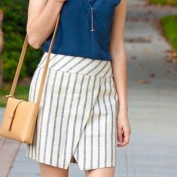 J Crew Linen Women's Size 2 Faux Wrap Mini Skirt Blue Strip - Picture 1 of 10